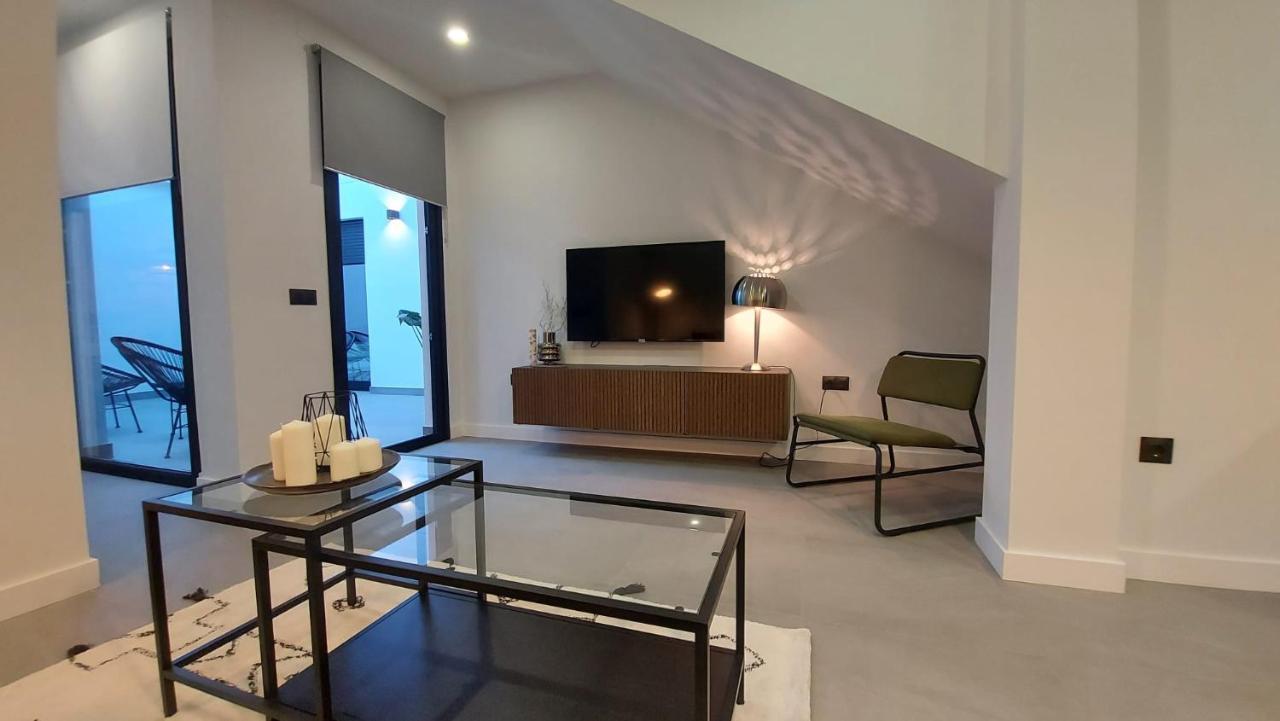 Love Rent4 Malaga Mercedes Exterior foto